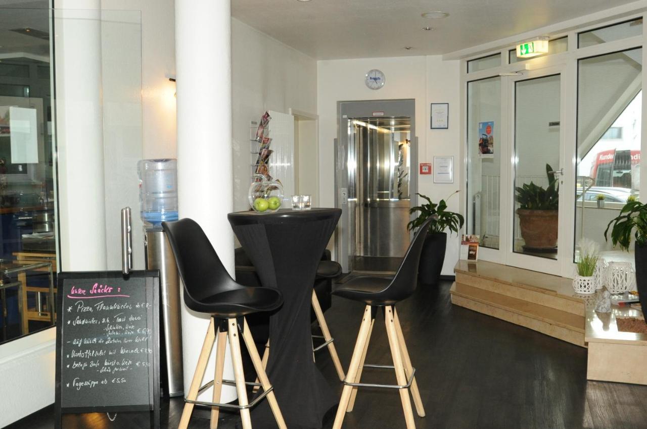 Hogh Hotel Heilbronn Bagian luar foto