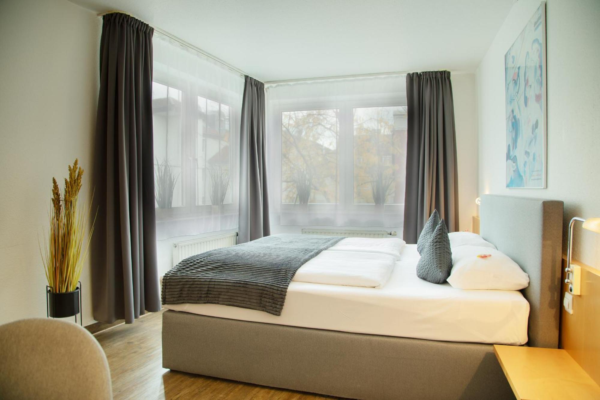 Hogh Hotel Heilbronn Bagian luar foto